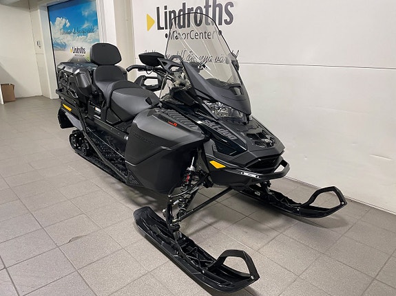 Ski-Doo Expedition SE 900 ACE Turbo R -25 Demo 25 mil 3 of 5