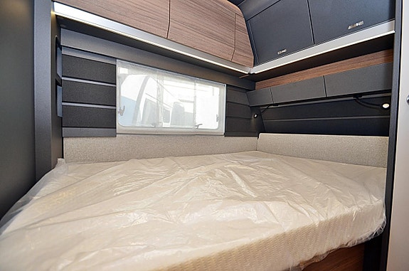 Knaus 500 FU AZUR, Dubbelbädd 14 of 27