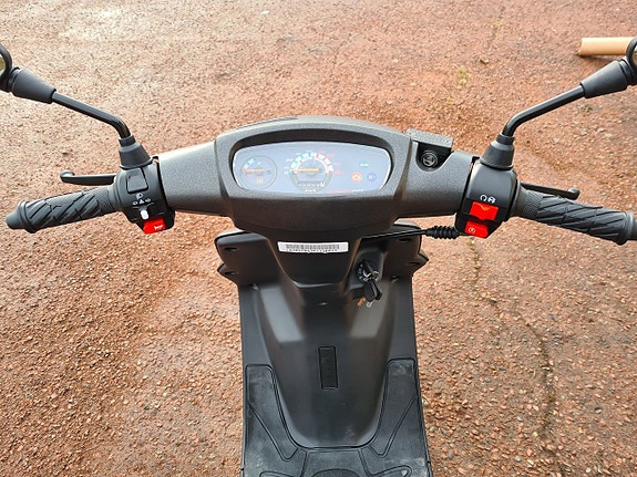 MOTO CR EU MOPED BIG MAX NU REA 17900 KR. 5 of 5