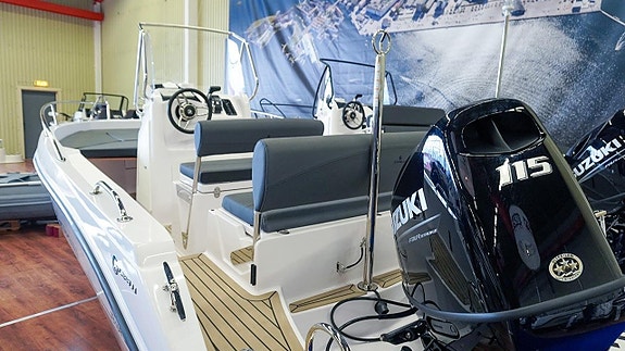 Capelli 19 open - Suzuki 115HK - Demo