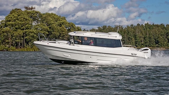 TG 7.9 | Honda BF200 DBW 2 of 5