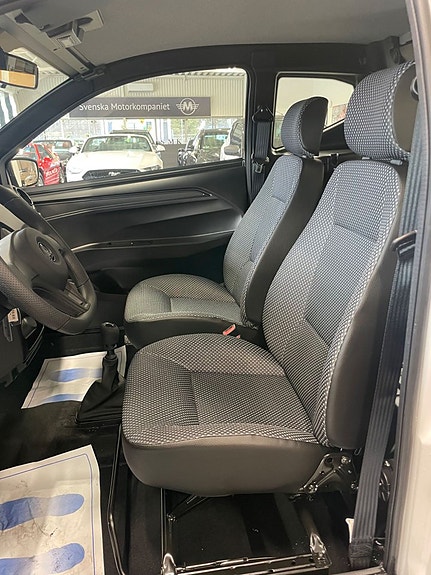 Aixam Minauto 2 års garanti / Bluetooth / Nr.1 på mopedbilar 6 of 9