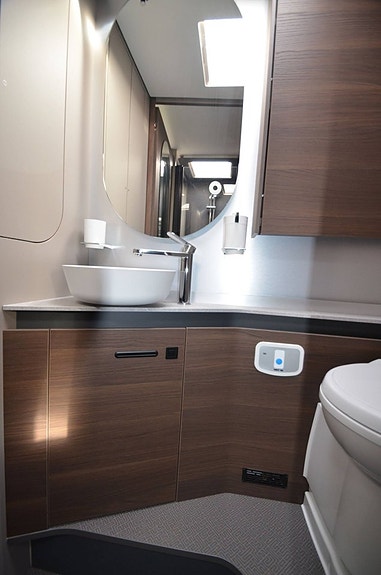 Adria Super Sonic 890 LL - MB 417 OM654 AUT. 125kW (170HP) 11 of 18