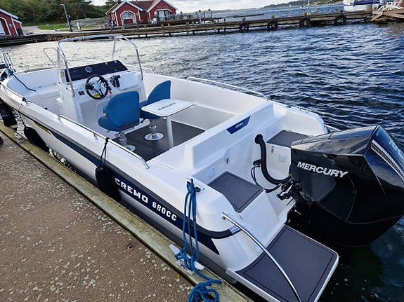 Cremo 680 CC Mercury F200EFI V6 4 of 7