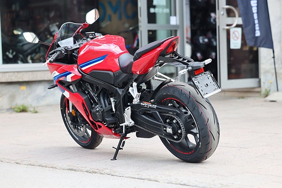Honda CBR650R E-Clutch GP-Röd | RÄNTEFRITT 17 of 20