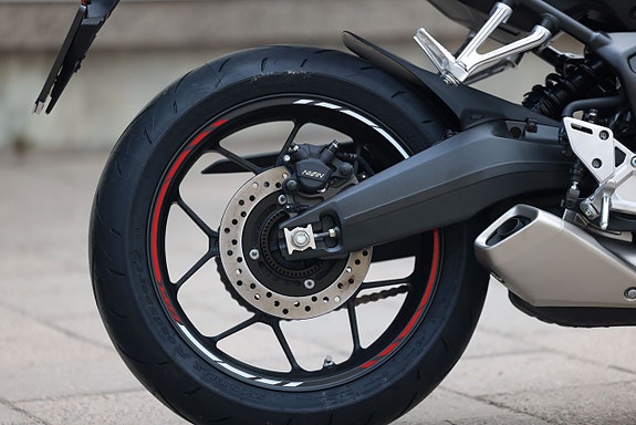 Honda CBR650R E-Clutch GP-Röd | RÄNTEFRITT 7 of 20