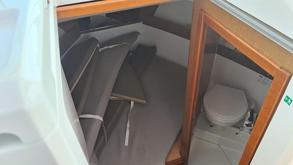 Jeanneau Merry Fisher 855 Marlin OFFSH-15, 2 x Yamaha F150 D 6 of 6