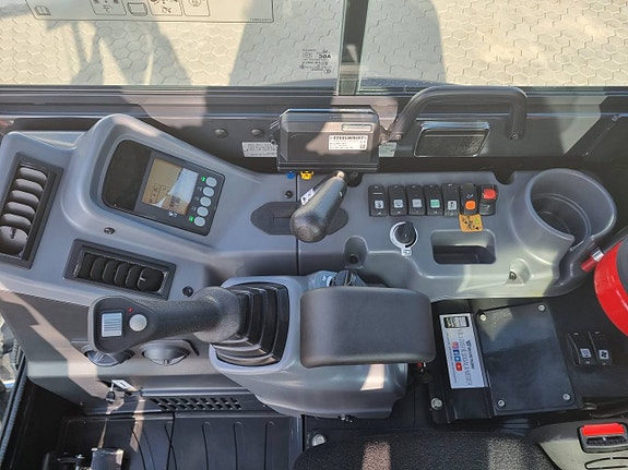 Yanmar ViO38 4tons grävmaskin 10 of 10