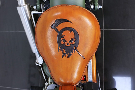 Harley-Davidson XL 1200c "Army Reaper" *Unik* NyServad 6 of 9