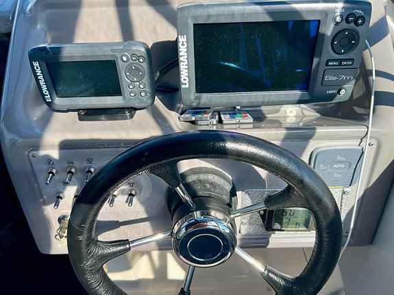 Bayliner 2655 Ciera Sunbridge"Solpanel"Nytt Alpha Drev GenII 6 of 9