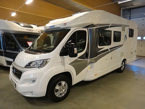 Knaus Live Wave 700 MX " Queensbed " taksäng " elpatron " 16 of 19