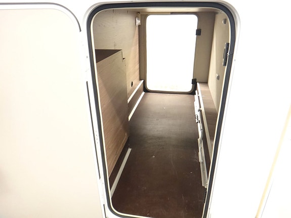 Knaus Live Wave 700 MX " Queensbed " taksäng " elpatron " 14 of 19