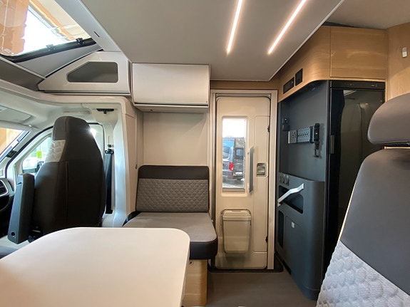 Adria Matrix Axess 670 SL / SUPERKAMPANJ / Taksäng / B-kort / Automat 140hk 17 of 25