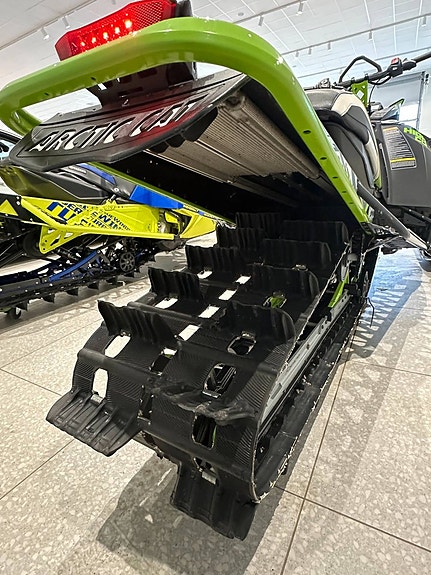 Arctic Cat XF 9000 Turbo 4 of 5