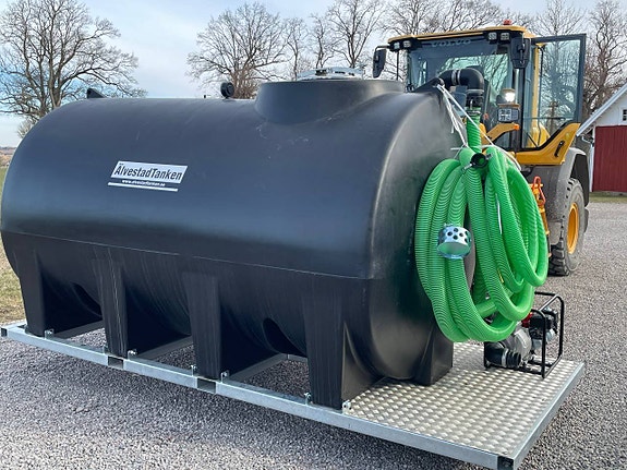 Älvestad-Tanken Vatten transporttank 8000 liter pump ramverk 2 of 7