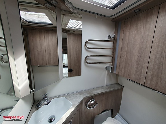 Kabe ROYAL 560 XL KS * Veckans deal AC på köpet* 11 of 20