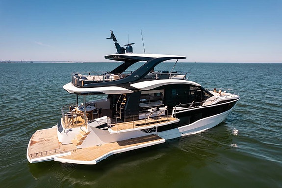 Galeon 620 Flybridge - Lyxyacht som sticker ut! 3 balkonger! 11 of 12