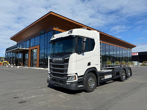 Scania R500 6x2 lastväxlare Hiab 21 tons 11.000 mil snabbkör