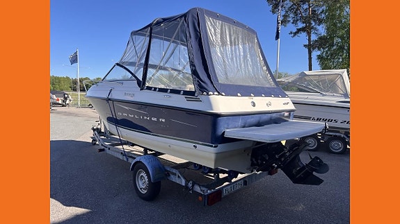 Bayliner 192 Discovery 4 of 5
