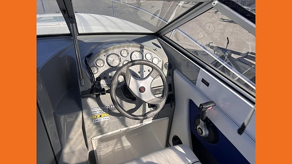 Bayliner 192 Discovery 3 of 5