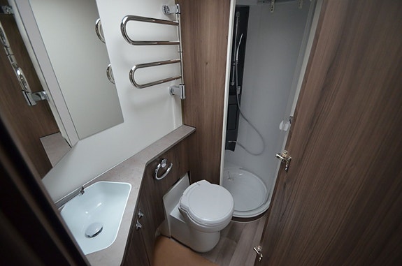 Kabe Imperial 600 CXL KS 16 of 21