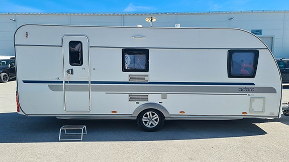 Adria Adora 563 TK *Barnkammare *Alde *Fransk bädd 2 of 23