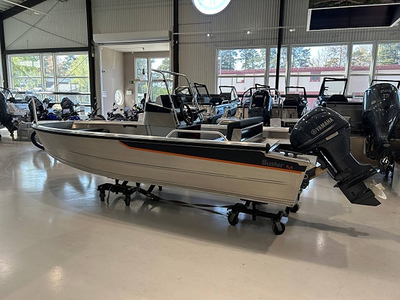 Buster MCC med Yamaha F40FETL 2026 Comfort edition