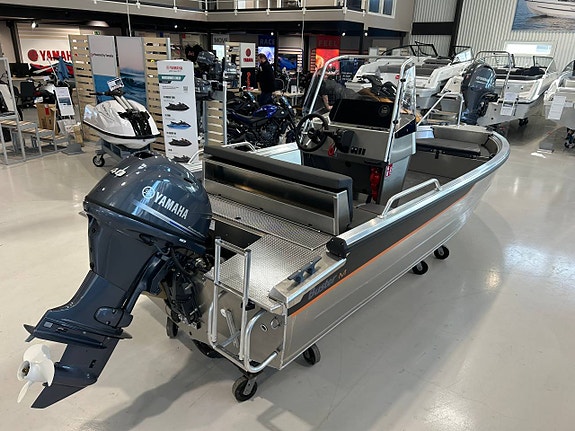 Buster MCC med Yamaha F40FETL 2026 Comfort edition 2 of 10