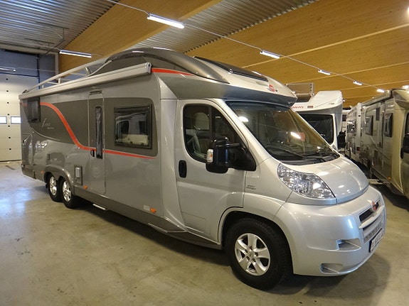 Bürstner Ixeo Plus IT 875