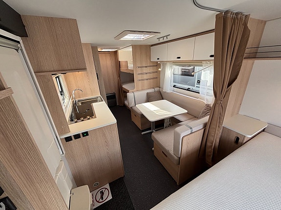 Adria AVIVA 563 PT * Barnkammare *1500 kg* 1782kr/månad 6 of 15