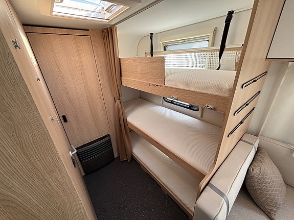 Adria AVIVA 563 PT * Barnkammare *1500 kg* 1782kr/månad 11 of 15