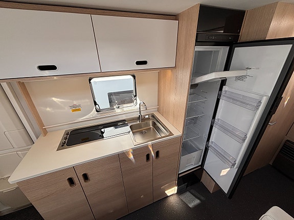 Adria AVIVA 563 PT * Barnkammare *1500 kg* 1782kr/månad 9 of 15