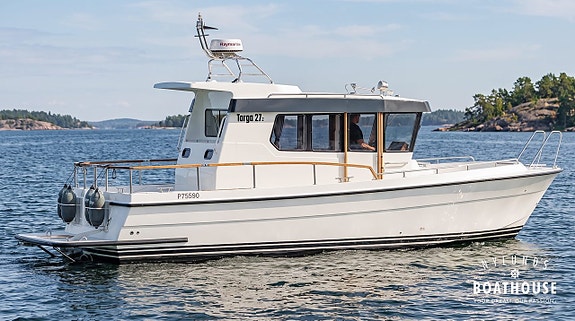 Targa 27.2 | Volvo Penta D6-340A-G, DPI-A 4 of 5