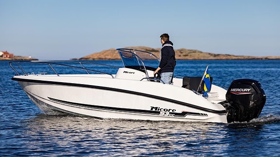 Micore 53 CC -24 Mercury F100ELPT -24 All Inclusive 4 of 30