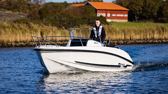 Micore 53 CC -24 Mercury F100ELPT -24 All Inclusive 24 of 30