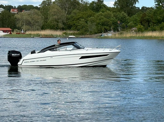 Askeladden C65 Cruiser / Suzuki DF 300hk / 2022 / FÅ TIMMAR! 12 of 12
