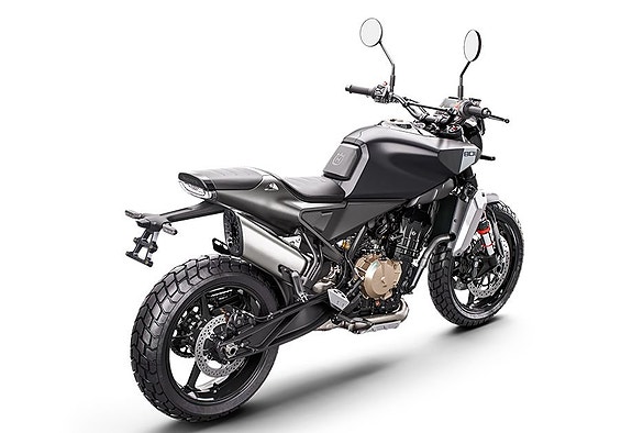 Husqvarna Svartpilen 801 *Kampanj* 3 of 3