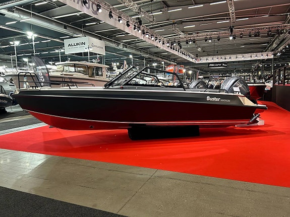 Magnum 2025 Yamaha F250XSB Premium edition/Black edition