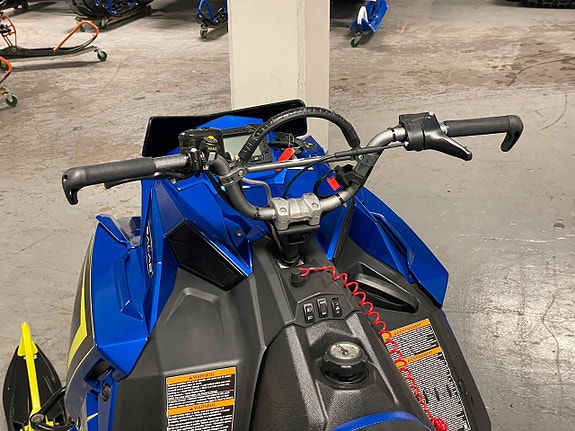 Polaris Khaos 850 165" -21 Sveg 7 of 8