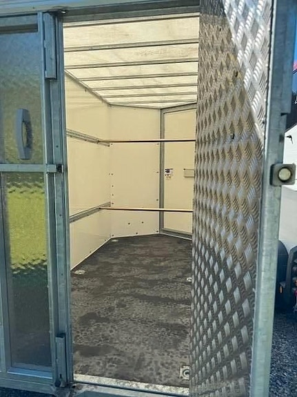 Ifor Williams BV105 3 of 7