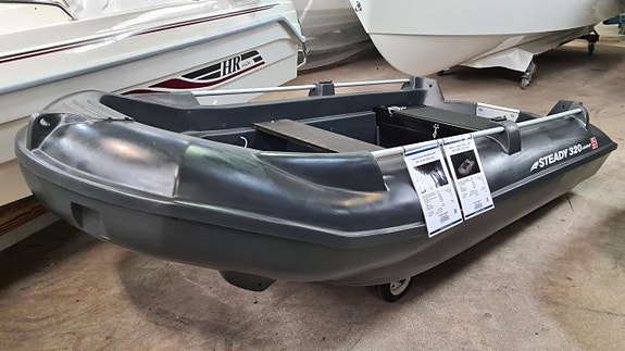 Steady by Pioner 320 darkline ny 2023 i lager