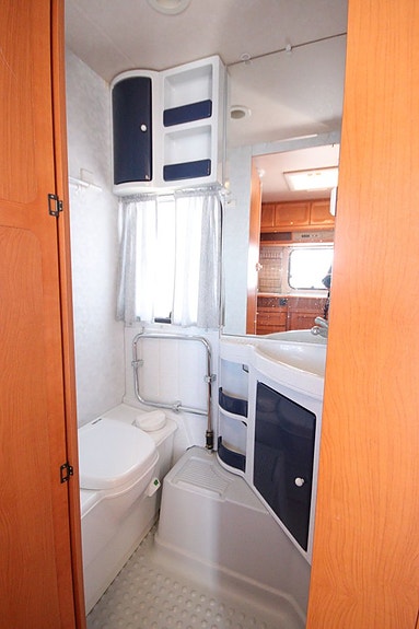 Adria Unica C 563UL 11 of 12