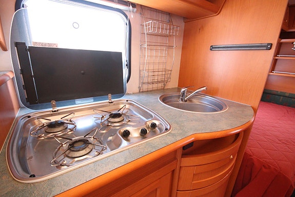 Adria Unica C 563UL 8 of 12