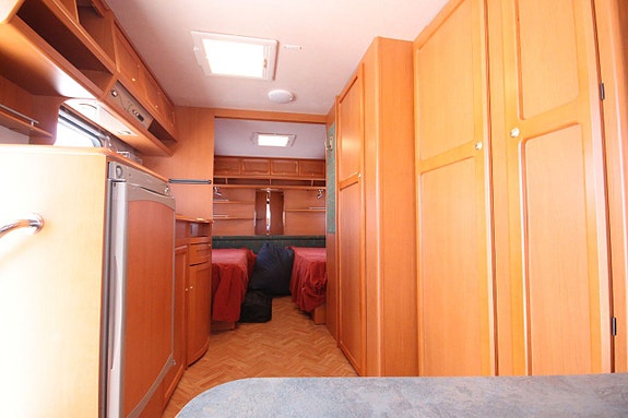 Adria Unica C 563UL 6 of 12