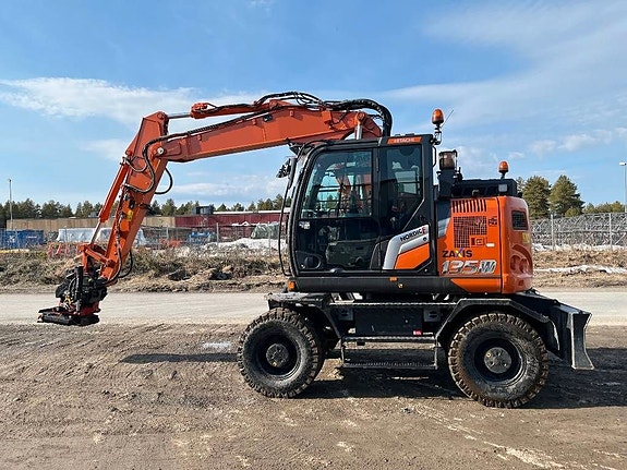 Hitachi ZX135W-7