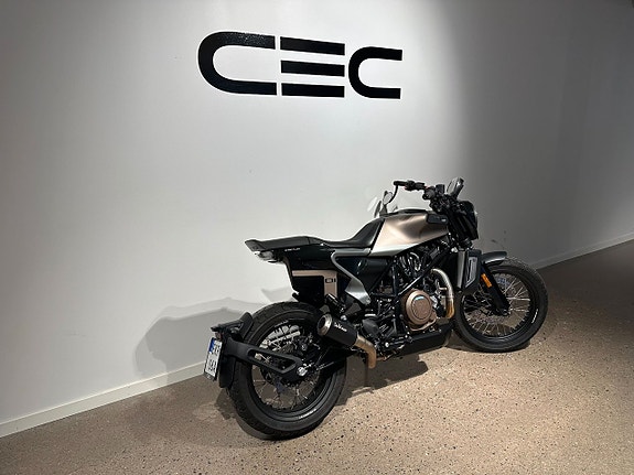 Husqvarna 701 Svartpilen Style 0% ränta 38mån 3 of 5