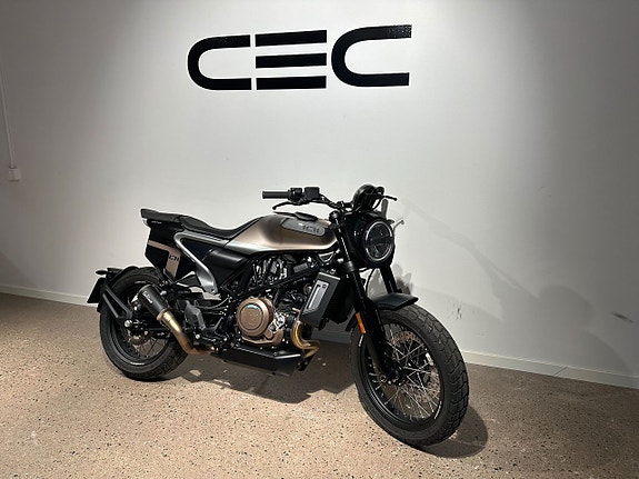 Husqvarna 701 Svartpilen Style 0% ränta 38mån 2 of 5