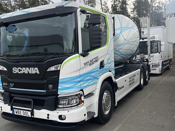 Scania P 230 B6x2*4NB BEV Elektrisk Betongbil 4 of 8