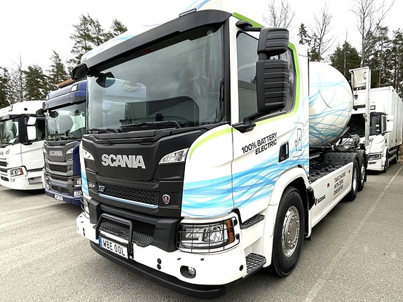 Scania P 230 B6x2*4NB BEV Elektrisk Betongbil 3 of 8