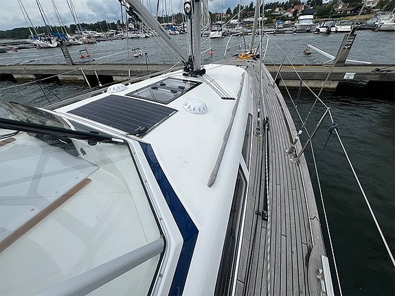 Hallberg-Rassy 340 2 of 5